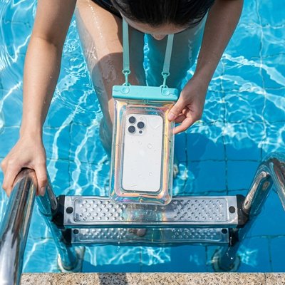 Pochette téléphone étanche pour protéger son smartphone dans l'eau